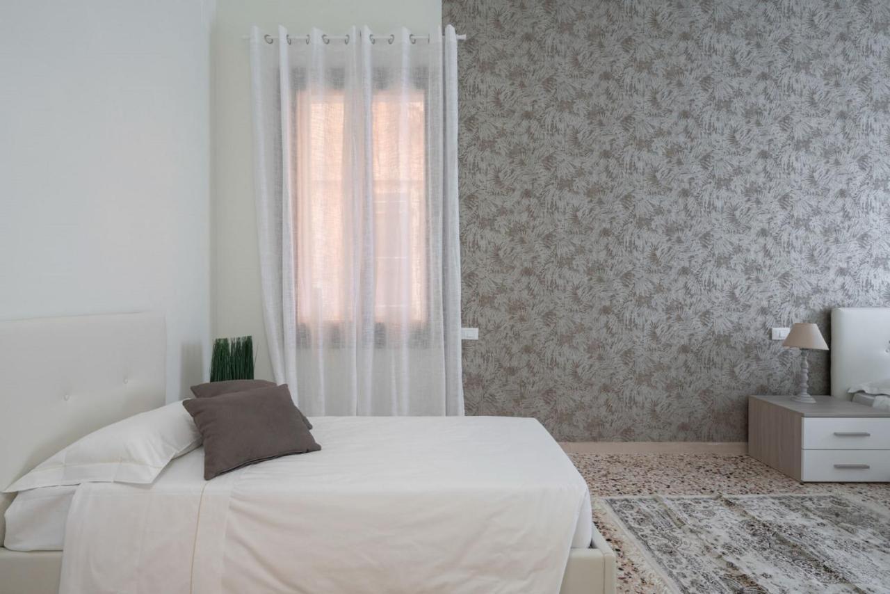 Accademia Charm Apartments By Wonderful Italy ヴェネツィア エクステリア 写真